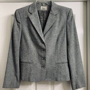Country Suburbans Brand Vintage Women's Gray and White Wool Jacket, Size 8